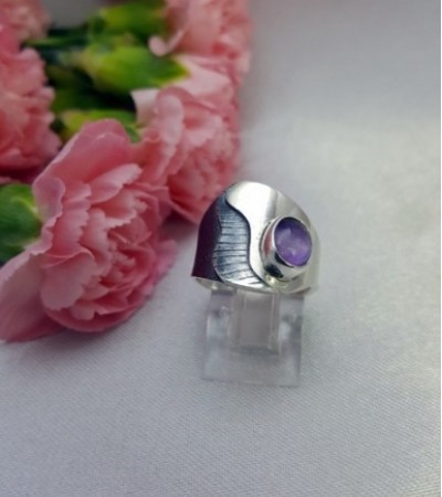 Ametisli Oksitli Yüzük