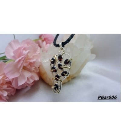 Granat Taşlı Gümüş Kolye Ucu