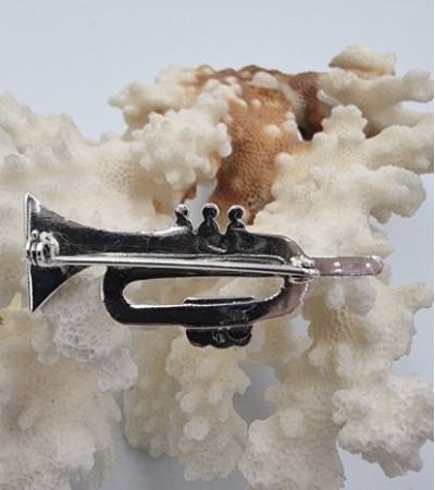 Markazitli Trompet Gümüş Broş