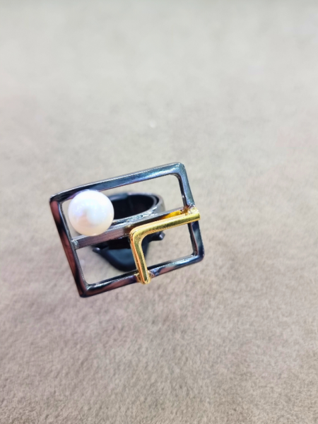 Silver Ring With Real Pearl